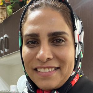 تصویر دکتر اعظم صادقی نیا